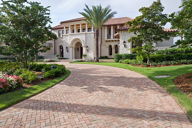 Best Professional Driveway Pavers  in Whiteman Af, MO